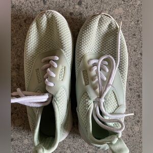 Size 12 Pro Player Girls Sneakers‎